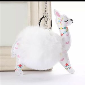 Pompom Llama 🦙 Keychain